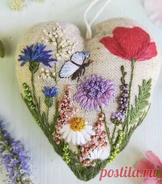 Pin page