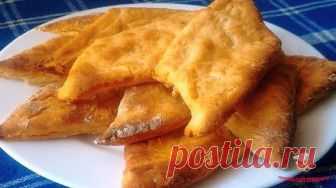 ШВИЛЬПИКАЙ - очень вкусные треуольнички из вчерашней картошки! Блюдо на УРА! Если я не ошибаюсь. то это литовская кухня. Я готовлю швильпикай довольно часто, особенно выручает меня. когда с вечера остается пюре или отварной картофель