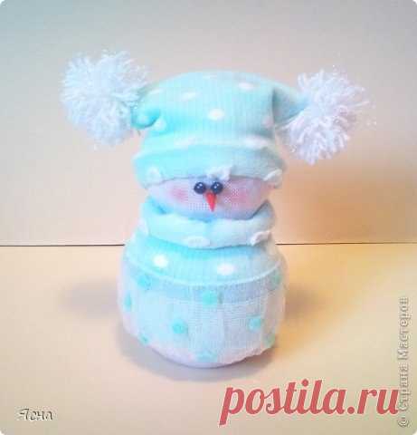 Снеговики из носков