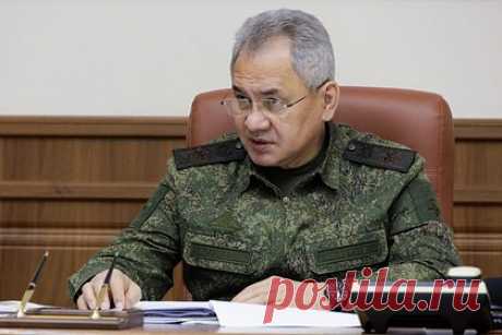 Шойгу заявил об осознании Киевом невозможности победить Россию военным путем. Киев осознает невозможность для Украины победить Россию военным путем. Об этом заявил глава Минобороны (МО) России Сергей Шойгу, его слова приводит РИА Новости. По словам министра обороны, именно из-за этого Киев продолжает тактику устрашения и удары по мирному населению.