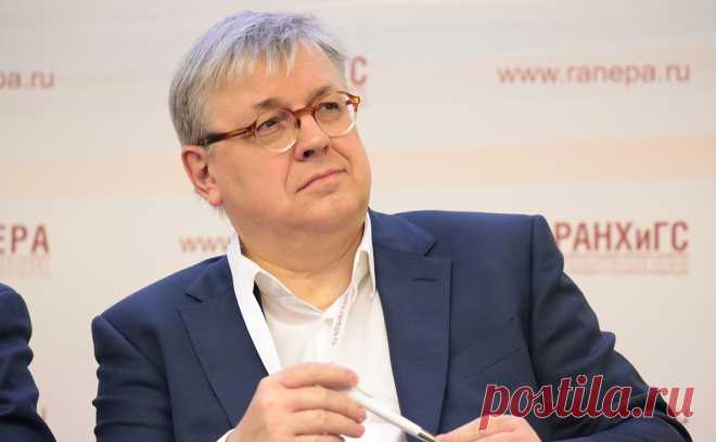 Сооснователь ВШЭ предсказал ответ проигравших на феномен маркетплейсов. Цифровые платформы изменили экономику России столь же резко, как переход к свободному рынку в 1990-х, уверен научный руководитель ВШЭ Ярослав Кузьминов. В проигрыше оказались традиционные торговые сети, но они уже готовят ответ