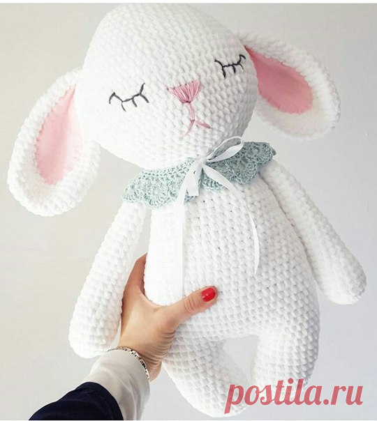 ЗАЙКА-СПЛЮШКА от Amalou_Designs. Перевод - Лидия Гуреева #ОписанияИгрушек #крючок #амигуруми #зайчики@norka_homyachka 
Ссылка -
https://vk.com/wall-75671529_1866
https://vk.com/photo-89131472_456257400