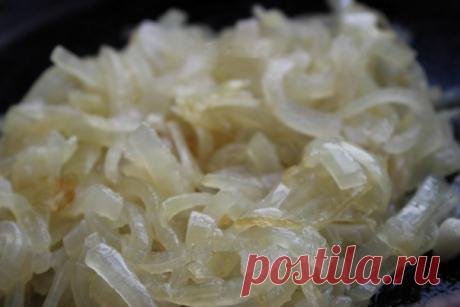 Чай для курильщиков Если вы хотите бросить курить, заваривайте в равных пропорциях две травы: багульник болотный и зверобой продырявленный по 1 ст. ложке на 800 гр воды. Кипятить 20 минут на слабом огне, настаивать 3 часа и пить как чай, наполовину разбавив кипятком. Этот чай к тому же уменьшает аппетит, улучшает работу кишечника, мочевого пузыря и почек, кожу лица (при длительном употреблении), кожа становится мягкой, нежной и чистой. И, что важно для курильщика, – очищает легочные пути. Цвет…