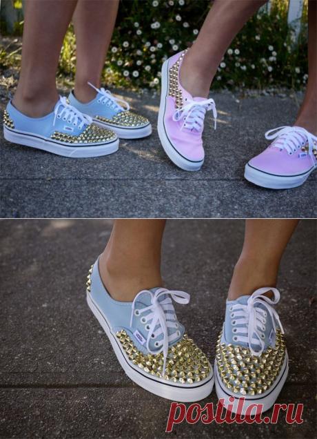 Кеды с шипами.