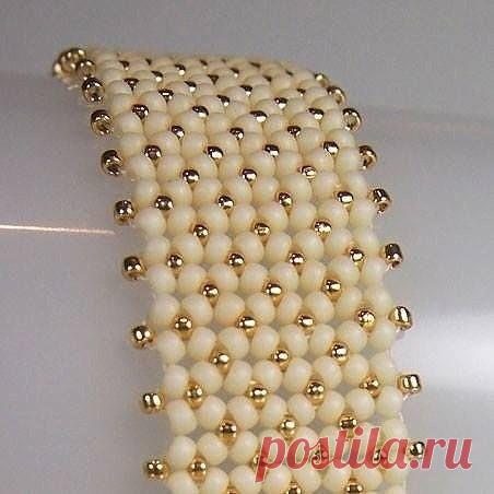 Браслет из бисера 