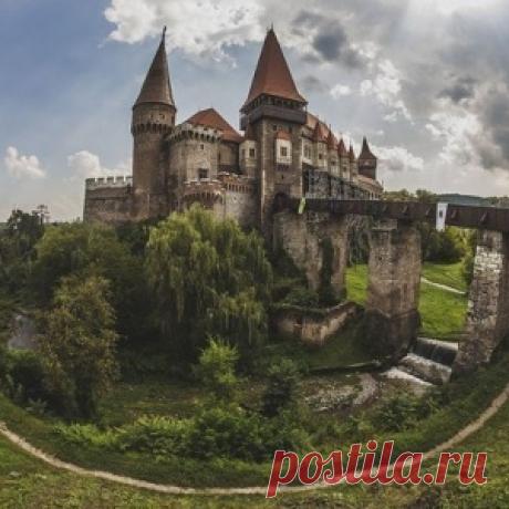 Замок Корвинов