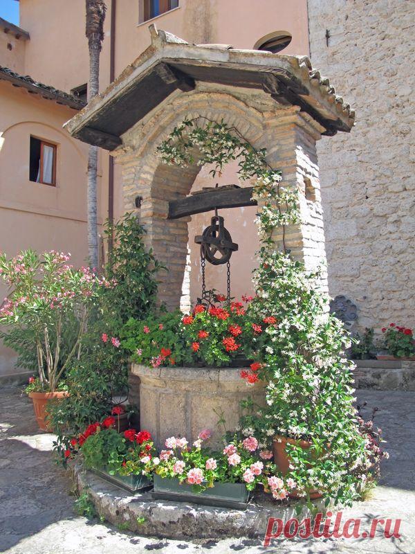 Колодец на даче: интересные идеи оформления