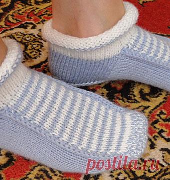 вязаные тапочки.