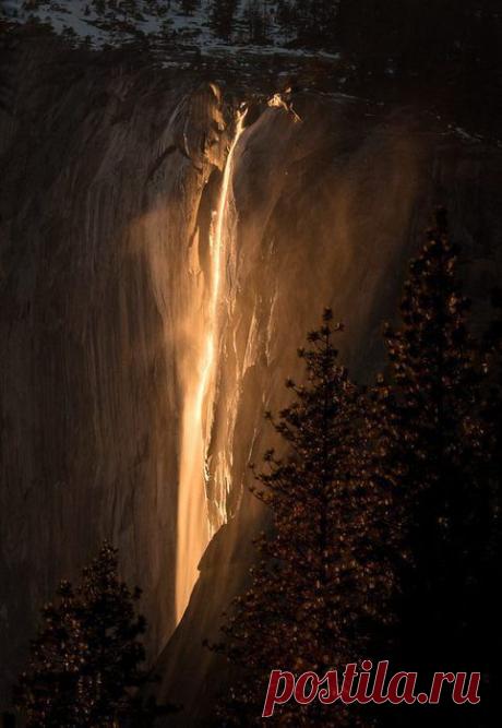 ФотоТелеграф » Огненный водопад Horsetail Falls