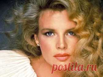 КИМ БЕЙСИНГЕР ПРАЗДНУЕТ СВОЕ 65-ЛЕТИЕ