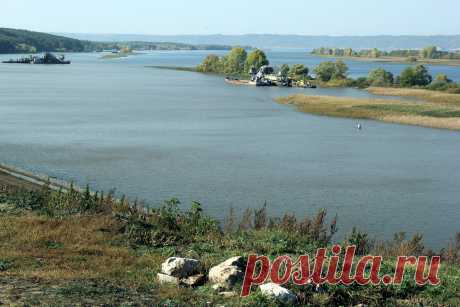 Вид на пойму реки &quot; Волга &quot; со стороны Болгарского городища.