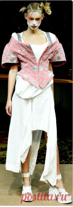 (52) #Farbbberatung #Stilberatung #Farbenreich mit www.farben-reich.com Vivetta Spring 2016 RTW | Damenmode - Wintertyp