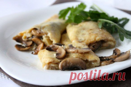 Омлет по-французски с шампиньонами.