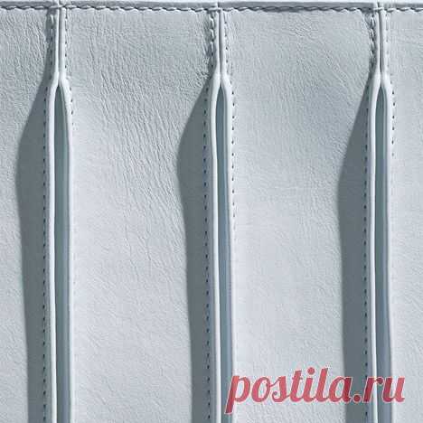 (3) Leather detail | Details