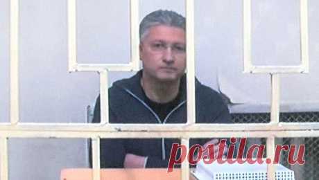 Принадлежавший замминистра обороны Иванову внедорожник сняли с продажи. Принадлежавший замминистра обороны Тимуру Иванову внедорожник Chevrolet Suburban сняли с продажи. Об этом сообщило РИА Новости. Машину в 2023 году переоформляли на бывшую супругу Иванова, однако недавно она попала в ДТП и была продана. ...