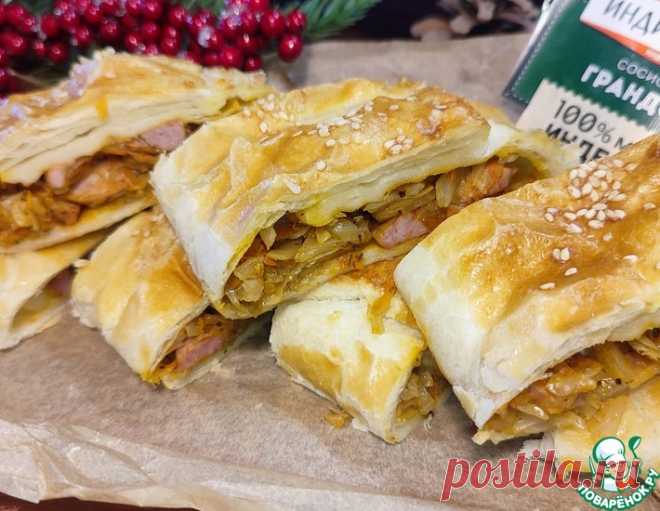 Рулет с капустой и сосисками – кулинарный рецепт