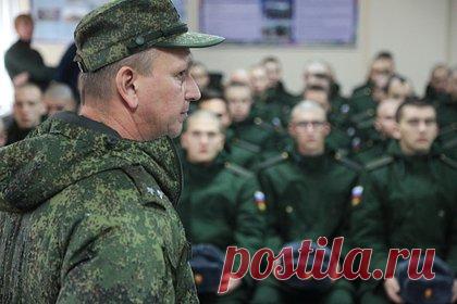 В Госдуме захотели вернуть должность военного комиссара в армию. Глава думского комитета по обороне Андрей Картаполов предложил вернуть в армию России должность военного комиссара. По его словам, это необходимо для повышения эффективности правоприменения в войсках. Картаполов отметил, что настало время для восстановления комиссаров в армии.