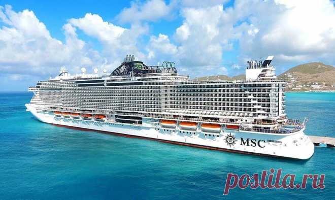 Круизный гигант флотилии MSC Cruises лайнер Seashore