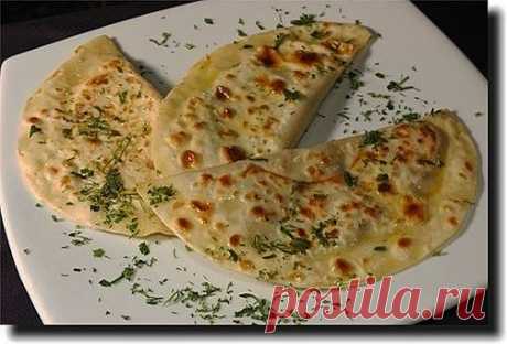 Чебуречки с брынзой,быстро и вкусно