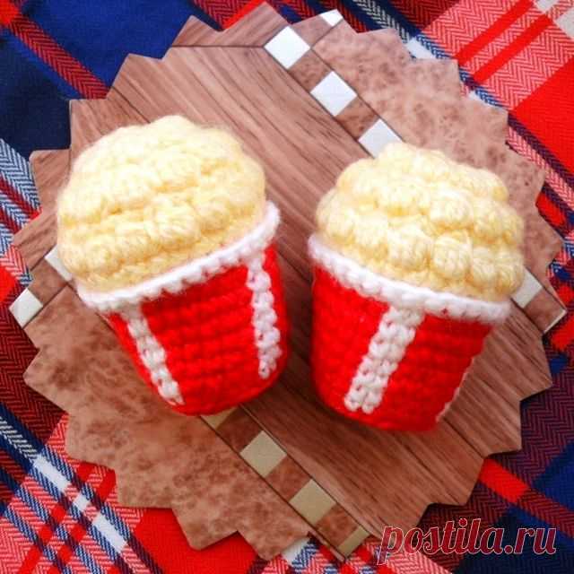 Photo by Вязаные игрушки. Амигуруми. МК on March 23, 2021. May be an image of cupcake.