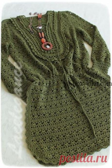 Туника крючком с разрезами по бокам. Туники крючком новые модели Туника "ветка оливы" автор Lacelegance. Туника крючком с разрезами по бокам. На груди декоративная вставка со шнуровкой. Рукава украшают широкие манжеты