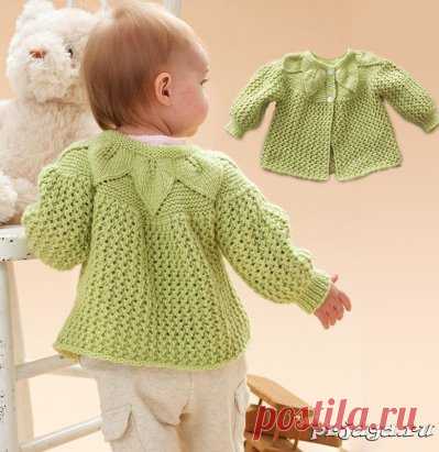 Жакет «с листьями» для девочки до года
Описание: http://prjaga.ru/vyazanie-dlya-detej/pulover-zhaket-sviter/zhaket-s-listyami-spicami-dlya-devochki-do-goda
