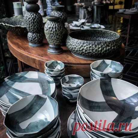 The new collection is ready!! YAY!!
.
A long full day of display’s setup in the showroom ... pretty happy about the outcome!!!
.
if you are in Bali come visit, happy to show you the newest designs!
.
While waiting the online shop we can always ship our ceramics worldwide.
For inquiries please write to showroom@gayaceramic.com
.
.
.
.
.
.
#gayaceramic #gayacac #eatclaylove #ceramics #ceramic #porcelain #makers #artisan #handmade #art #indigo  #homedecor #cobalt #decadent #i...