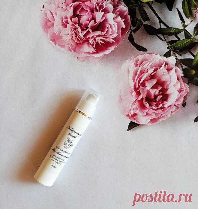 Крем с тмином для жирной кожи. Я влюблена в его аромат!
Сегодня расскажу о креме для лица «Спасительный тмин» для жирной и комбинированной кожи. Сразу хочу выделить дизайн упаковки. Длинный, тоненький флакон из пластика с красивым, лаконичным дизайном. Милая ученая совушка, изображенная на упаковке является интересным элементом оформления, сразу располагающим к себе. Состав и срок годности...
Читай пост далее на сайте. Жми ⏫ссылку выше