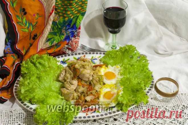 Капуста тушёная с куриной грудкой