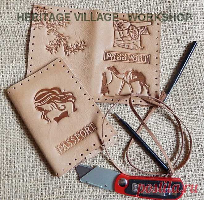 Фрагмент работы в мастерской. Изготовление паспортных обложек . #leather_workshop , #кожевенная_мастерская , #leathercraft , #ремёсла , #ремёсла_россии , #кожа , #ручная_работа , #финно_угры , #кожаный_футляр , #паспортная_обложка , #passport_cover , #кожа , #ручная_работа , #тиснение , #handmade
