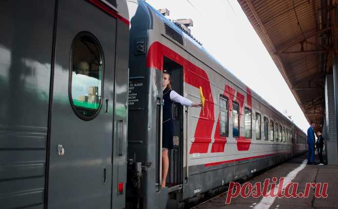 РЖД в августе увеличили число поездов между Москвой и Петербургом. В связи с повышенным спросом РЖД в августе запустят дополнительные поезда между Санкт-Петербургом и Москвой, сообщила пресс-служба компании в своем телеграм-канале.