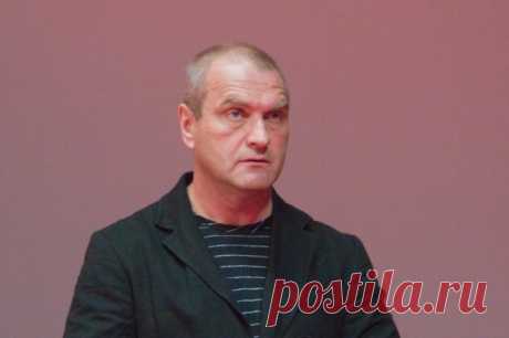 Стало известно, куда «пропал» актёр и режиссёр Александр Балуев. По словам артиста, у него нет времени на посещение светских мероприятий.