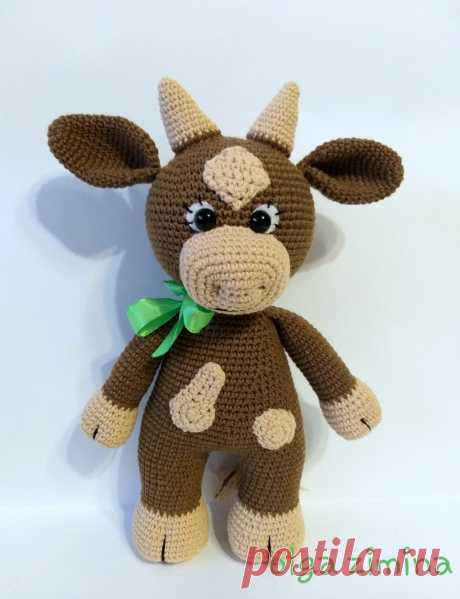 PDF Бычок крючком. FREE crochet pattern; Аmigurumi animal patterns. Амигуруми схемы и описания на русском. Вязаные игрушки и поделки своими руками #amimore - бык, бычок, корова, коровка, телёнок.