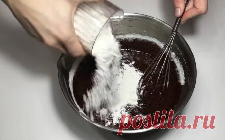 Любителям шоколада. Все смешали и в духовку. Brownie Chocolate Pie. Как приготовить Брауни? | Вкуснота в простоте | Дзен