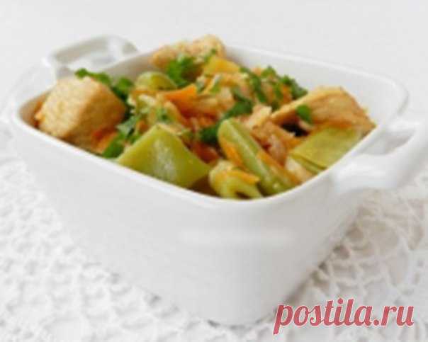 Овощное рагу с индейкой

Одно из самых популярных блюд на нашем столе - овощное рагу. В овощном рагу можно использовать любые овощи в произвольном сочетании и количестве, готовить с мясом, грибами или без. Предлагаем приготовить вкусное и полезное овощное рагу с индейкой. Филе индейки в этом рецепте можно заменить на филе курицы.

Ингредиенты:
Показать полностью...