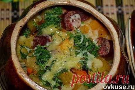 Картофель в горшочке с охотничьими колбасками - Простые рецепты Овкусе.ру