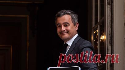 Главе МВД Франции отправили письмо с оскорблениями и вирусом чумы. Подозрительное письмо, адресованное главе МВД Франции Жеральду Дарманену, перехватили 27 июля на почте в сортировочном центре в департаменте Кот-д’Ор. Предварительная экспертиза показала, что в нём находился вирус чумы. Читать далее