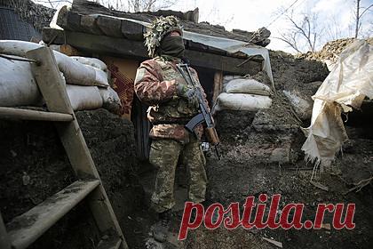 В ЛНР открыли ответный огонь по украинским силовикам. В Донбассе Народная милиция самопровозглашенной Луганской народной республике (ЛНР) открыла ответный огонь по позициям Вооруженных сил Украины (ВСУ). Огонь был открыт в ответ на обстрел украинскими силовиками населенного пункта Калиново. Потери украинской стороны уточняются.