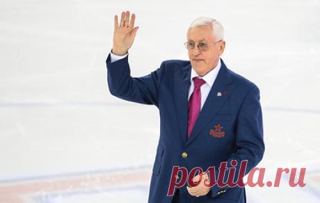 Михайлов охарактеризовал действия канадцев, травмировавших Харламова в Суперсериях. В шестом матче Суперсерии-1972 между советскими и канадскими хоккеистами травму Харламову нанес канадец Бобби Кларк