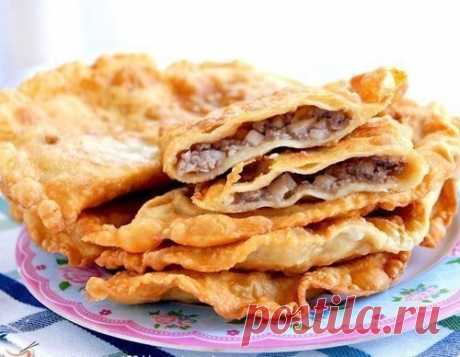 ЧЕБУРЕКИ НА КЕФИРЕ