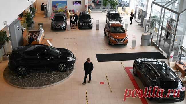 Темпы снижения продаж новых автомобилей в России упали до 11 процентов