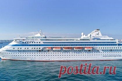 Полиция задержала протестующих против круизного лайнера с россиянами в Батуми. Полиция задержала нескольких протестующих, участвующих в акции против прибытия круизного лайнера Astoria Grande с россиянами на борту. Отмечается, что участники акции пытались прорвать баррикады и проникнуть на территорию гавани, которая охраняется полицией. Акция началась в полночь по местному времени.