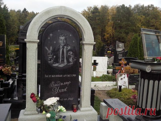 БЕСПЛАТНЫЕ МЕРЦАЮЩИЕ ОТКРЫТКИ И ПЛЕЙКАСТЫ
Eлена Белочкина
