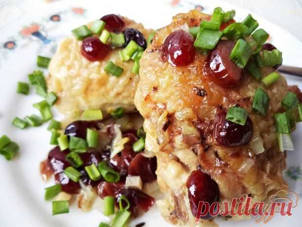 Пикантная курица в вишневом соусе