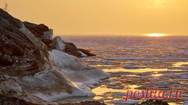 Закон об охране Байкала поможет защитить уникальное озеро, заявили в ГД