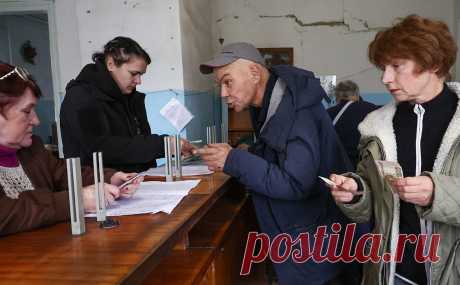 Омбудсмены заявили о проблемах с расчетом пенсий беженцев с Украины. У жителей республик Донбасса, Херсонской и Запорожский областей, принявших гражданство, возникают проблемы подтверждения трудового стажа для начисления пенсий, сообщили омбудсмены. Сложности возникают из-за утраты документов