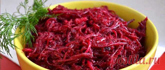 Салат из свежей свеклы по-корейски Когда я в первый раз пробовала этот салат, то была шальная мысль: «сырая свекла? да ну…», как оказалось – опасения не оправдались, это салат просто восхитительный! Теперь у...