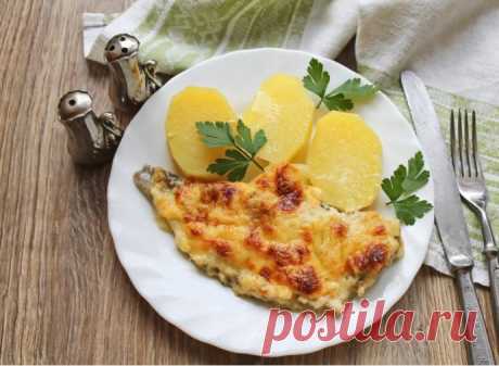 ​Минтай в сырном соусе