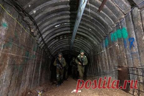 Израильские военные обнаружили «жемчужину в короне» инфраструктуры ХАМАС. Официальный представитель офиса премьер-министра Израиля Ариэль Бульштейн заявил, что ЦАХАЛ обнаружил «жемчужину в короне» подземных туннелей радикального палестинского движения ХАМАС. Сообщается, что система туннелей имеет несколько ответвлений и находится всего в 400 метрах от КПП Эрез на границе Израиля и Газы.