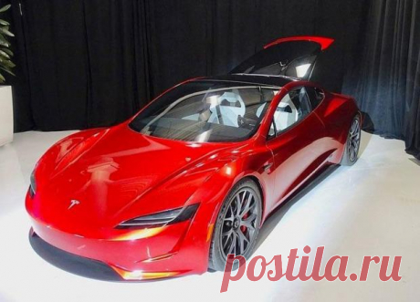 Tesla представила гиперкар Roadster нового поколения